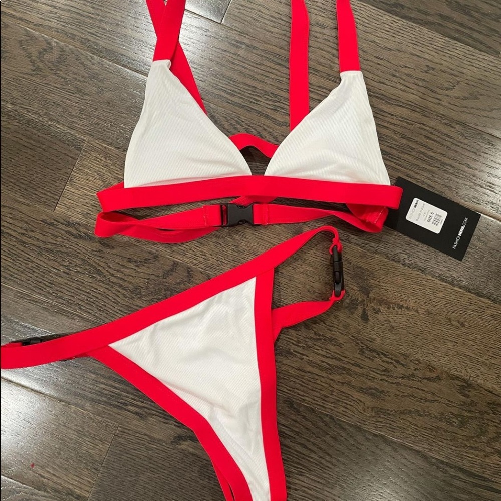 Thong bikini